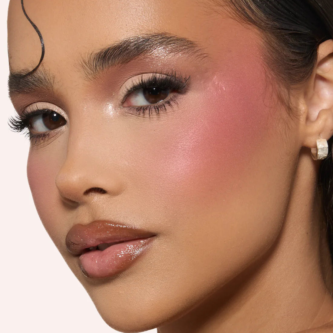 Huda Beauty Blush Filter Blurring Blushlighters Palette