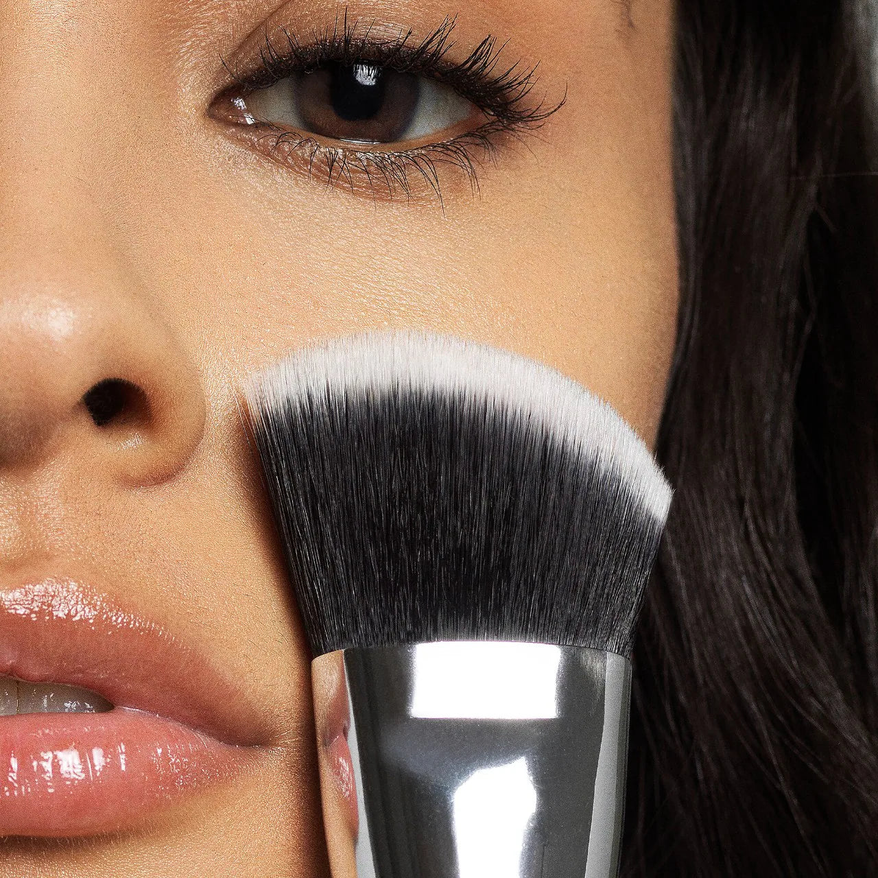 Haus Labs Foundation Brush