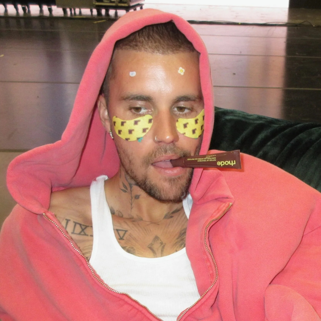 Rhode designed with Justin Bieber Peptide Lip Treatment Caramelized Banana (LANÇAMENTO)